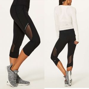 Lululemon Black Home Stretch Crop 19" Size 4